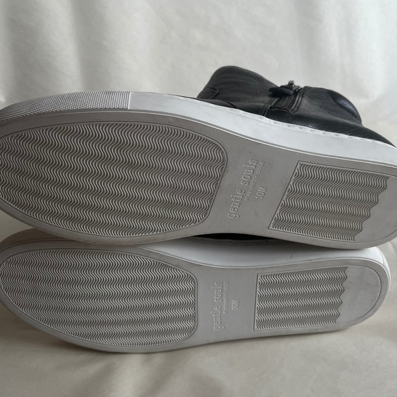 Kenneth Cole Gentle Souls Carter Leather Mid Top Cushioned Comfy Black Sneakers - Picture 9 of 12